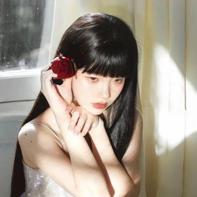 替嫁后我成了大佬的白月光