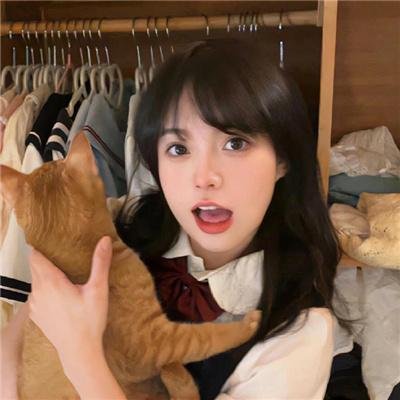 我和他都是新郎。